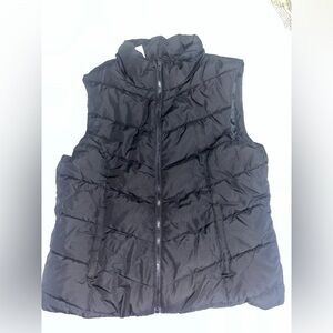 Aeropostale Black Quilted Puffer Vest
